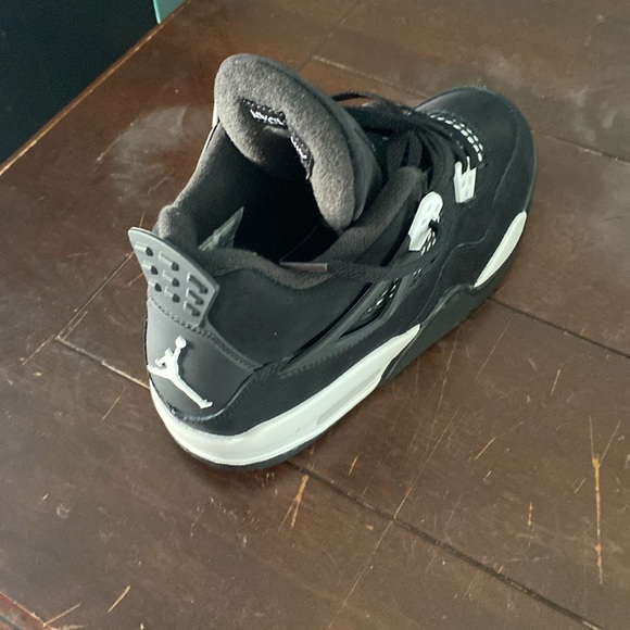 Jordan 4s black and white - Picture 5 of 5
